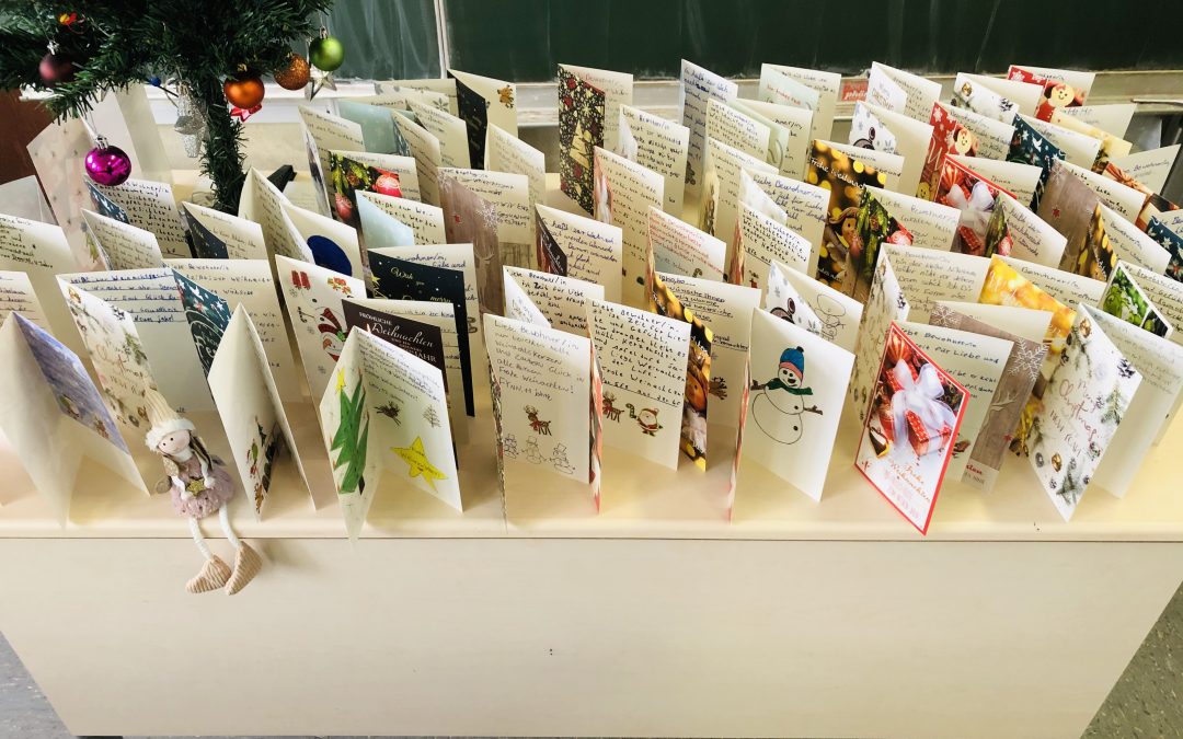 Weihnachtsgrußkarten-Projekt der GSO für Senioren